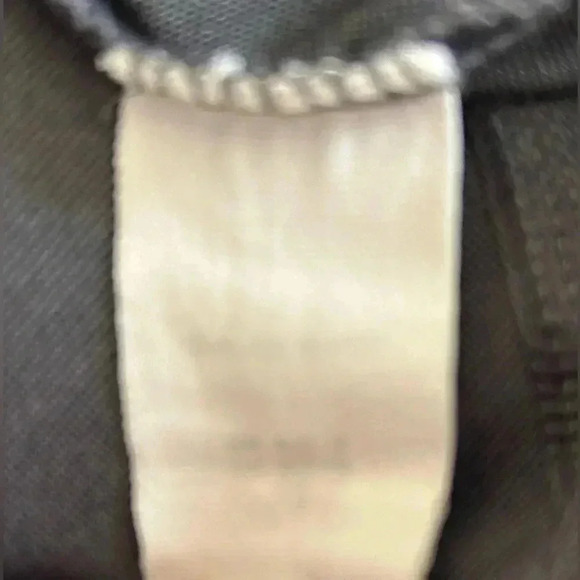 OGIO Women’s Pullover Size Med by measure-tags faded. Rabbit Face logo signature - Picture 15 of 16